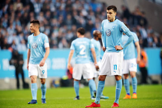 Malmö FFs Alexander Jeremejeff deppar