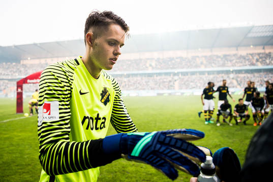 s målvakt Oscar Linnér