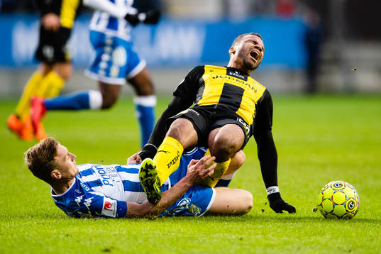 IFK Göteborgs Sebastian Ohlsson och Hammarbys Serge-Junior