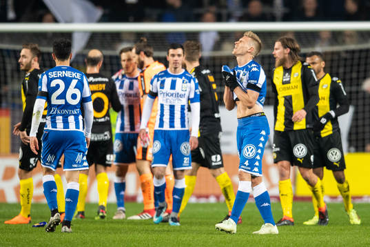 IFK Göteborgs Carl Starfelt deppar