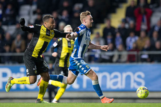Hammarbys Serge-Junior Martinsson Ngouali jagar IFK