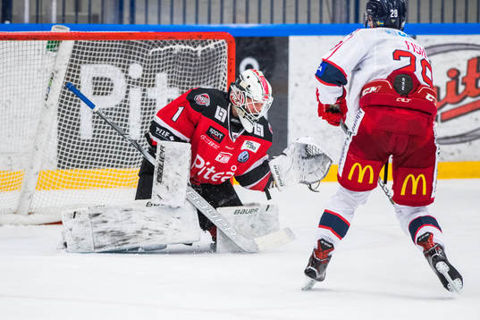 Västerviks Christopher Fish sätter avgörande straffen