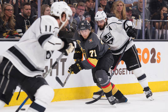 Vegas William Karlsson utmanar Los Angeles Drew Doughty