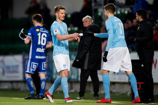 Malmö FFs Markus Rosenberg byts ut mot Alexander Jeremejeff