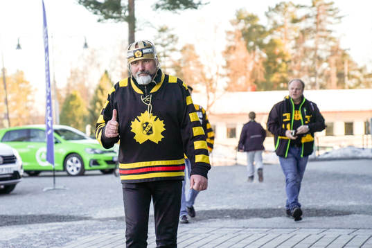 Skellefteå supporter före semifinal 6 i SM-slutspelet i