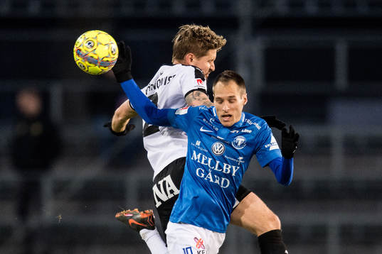 Trelleborgs Zoran Jovanovic och Örebros Daniel Björnkvist