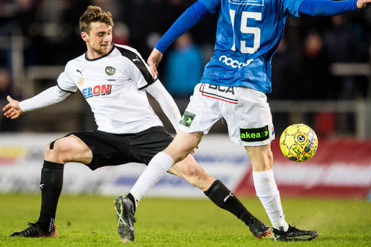 Örebros Filip Rogic mot Trelleborgs Lasse Nielsen