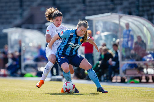 Djurgårdens Ingibjörg Sigurdadottir och Eskilstunas
