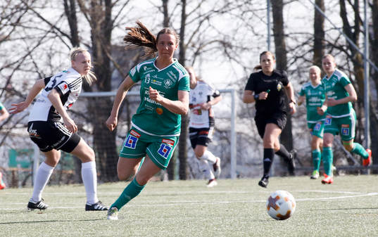 Mallbackens Linnea Berger och BK30s Sofia Frohm