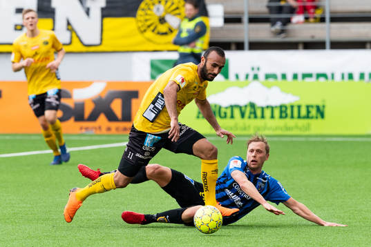 Elfsborgs Issam Jebali och Sirius Christer Gustafsson