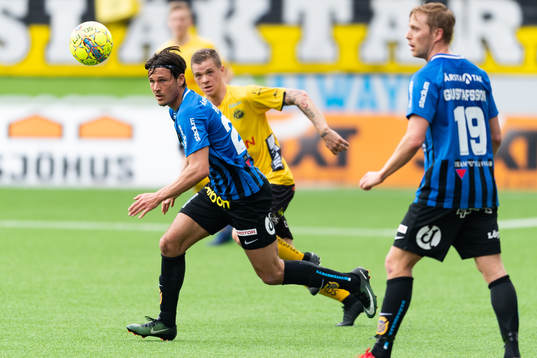 Sirius Stefano Vecchia med Elfsborgs Samuel Holmén i