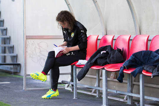 Hammarbys assisterande tränare Jackie Bachteler innan