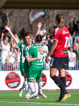 Hammarbys Kelly Conheeney jublar
