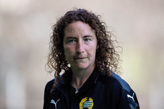 Hammarbys assisterande tränare Jackie Bachteler innan