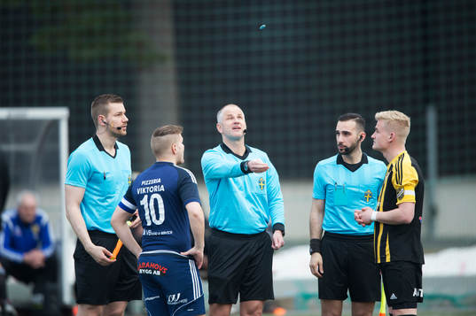 Slantsingling i matchen i division 2 mellan Nässjö och