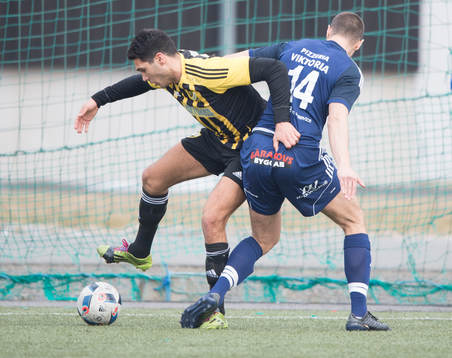 IFK Hässleholms  Tommy Filipovic i matchen i division 2