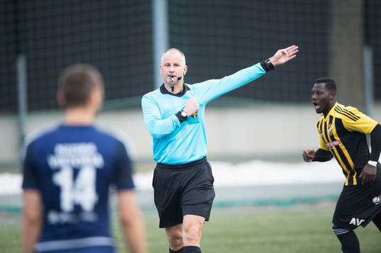 Domaren i matchen i division 2 mellan Nässjö och IFK