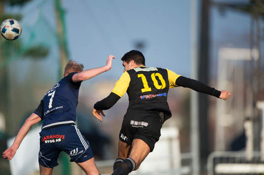 IFK Hässleholms Tommy Filipovic i matchen i division 2