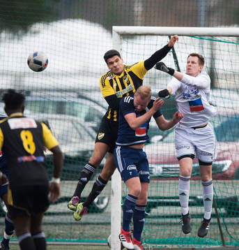 IFK Hässleholms Tommy Filipovic i matchen i division 2