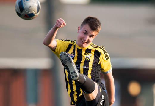 IFK Hässleholms Isak Olsson i matchen i division 2 mellan