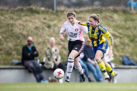 Karlskronas Ella Nelson och Eskilsminnes Ronja Kindblad