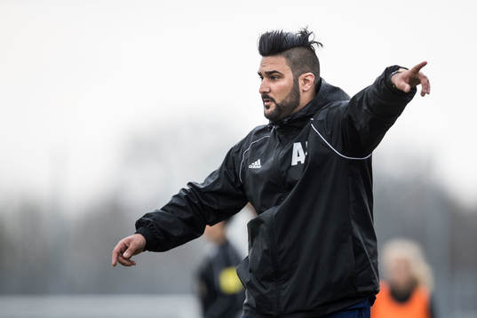 Eskilsminnes tränare Ashkan Esfandi