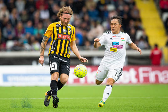 Häckens Emil Wahlström och Dalkurds Yukiya Sugita
