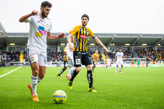 Dalkurds Ferhad Ayaz och Häckens Rasmus Lindgren