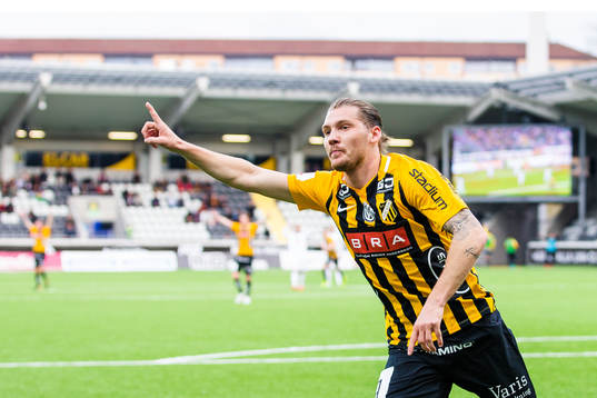 Häckens Karl Bohm jublar
