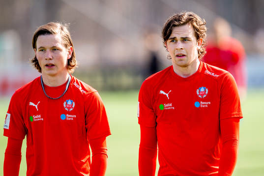 Helsingborgs Mikael Dahlberg och Rasmus Rosenqvist före en
