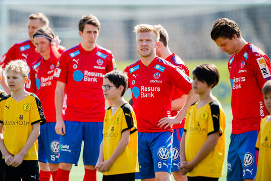 Helsingborgs Andreas Landgren  före en fotbollsmatch i