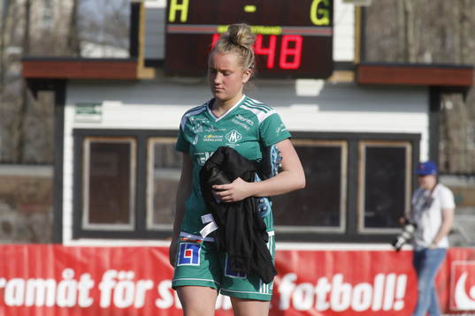 Mallbackens Nathalie Hallquist deppar