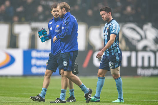 Djurgårdens Kerim Mrabti deppar när han tvingas utgå