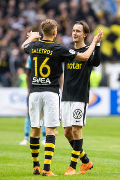 s Anton Salétros och Kristoffer Olsson jublar