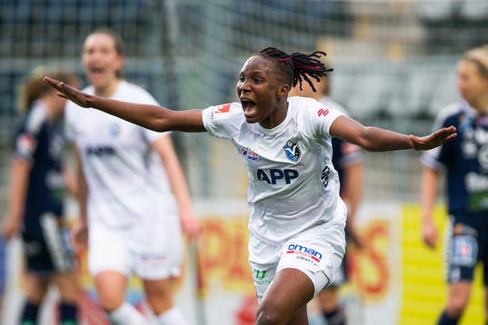 Bläddra bland fler bilder av Fotboll, Damallsvenskan, Linköping - Växjö