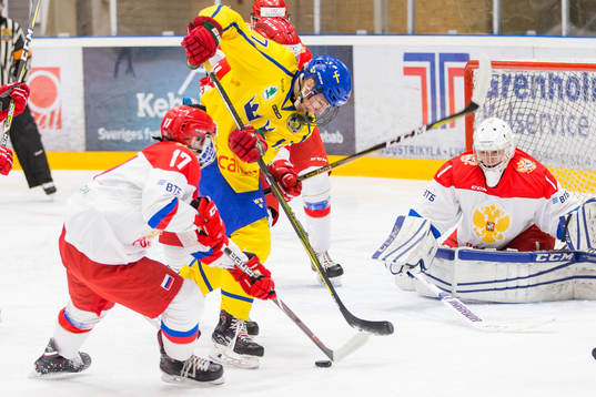Sveriges Axel Kumlin tar sig genom dom ryska backarna
