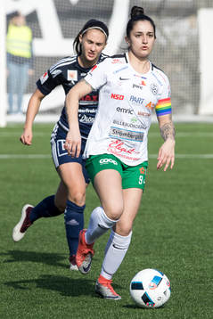 Assis Fernanda Caroline da Silva  i fotbollsmatchen i dam