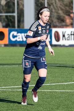 Kvarnsvedens  Chestley Strother   i fotbollsmatchen i dam