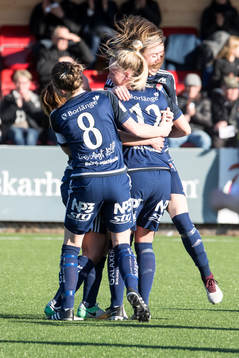 Kvarnsvedens  Lovisa Lennartsson och Michaela Hermansson