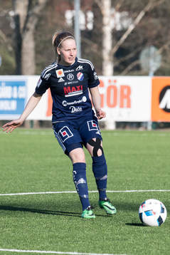 Kvarnsvedens  Beatrice Gärds  i fotbollsmatchen i dam