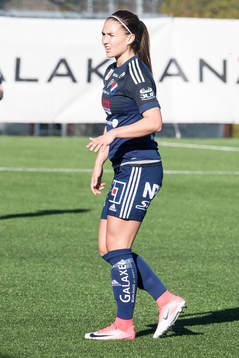 Kvarnsvedens  Lovisa Lennartsson    i fotbollsmatchen i dam