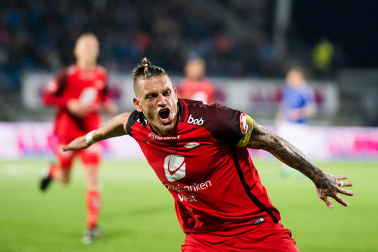 Vito Wormgoor of Brann celebrates