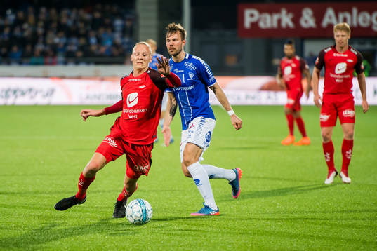 Kristoffer Barmen of Brann and Patrick Mortensen of