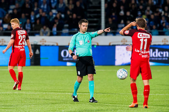 Tom Harald Hagen, referee