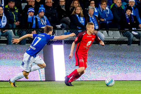Kristoffer Zachariassen of Sarpsborg 08 and Taijo Teniste