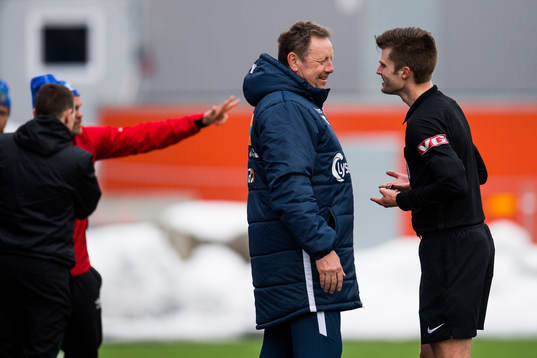 Bjarne Berntsen, head coach of Viking, and Mads Følstad