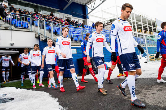 Tord Johnsen Salte of Viking enter the pitch