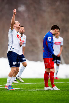 Tommy Høiland of Viking celebrates the 2-0 goal while