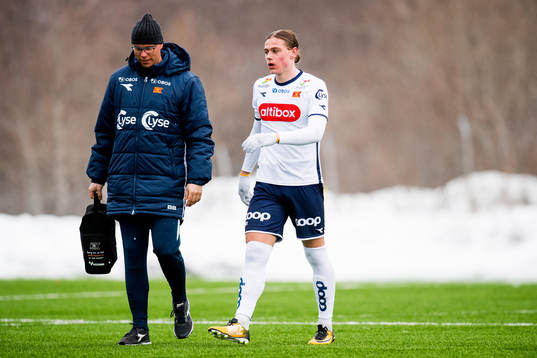 Julian Ryerson of Viking with an injury