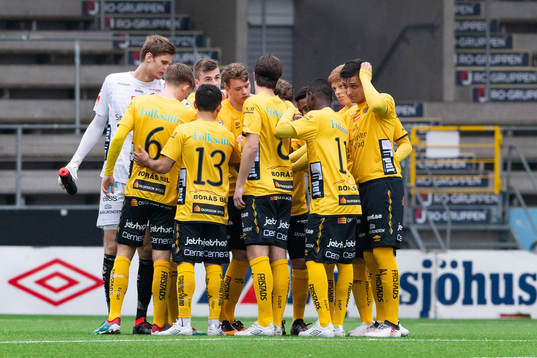 Elfsborgs spelare innan fotbollsmatchen i U19 Allsvenskan
